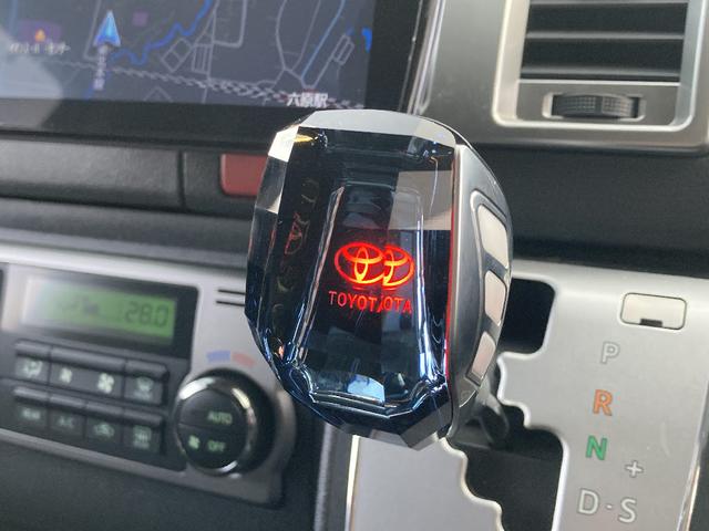 ハイエースバン ロングスーパーＧＬ　４ＷＤ　ワンオーナー　メモリーナビ　ＤＶＤ再生　Ｂｌｕｅｔｏｏｔｈ　両側電動スライド　衝突被害軽減システム　フルセグ　バックカメラ　ＥＴＣ　ＬＥＤヘッドランプ　スマートキー　オートマチックハイビーム（9枚目）