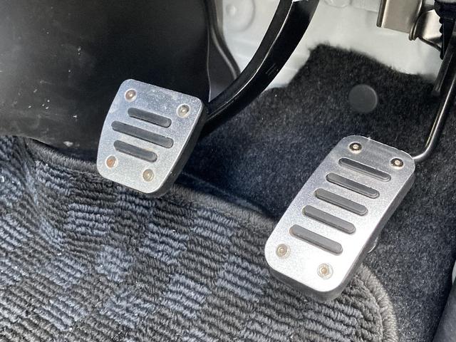 ハイエースバン ロングスーパーＧＬ　４ＷＤ　ワンオーナー　メモリーナビ　ＤＶＤ再生　Ｂｌｕｅｔｏｏｔｈ　両側電動スライド　衝突被害軽減システム　フルセグ　バックカメラ　ＥＴＣ　ＬＥＤヘッドランプ　スマートキー　オートマチックハイビーム（24枚目）