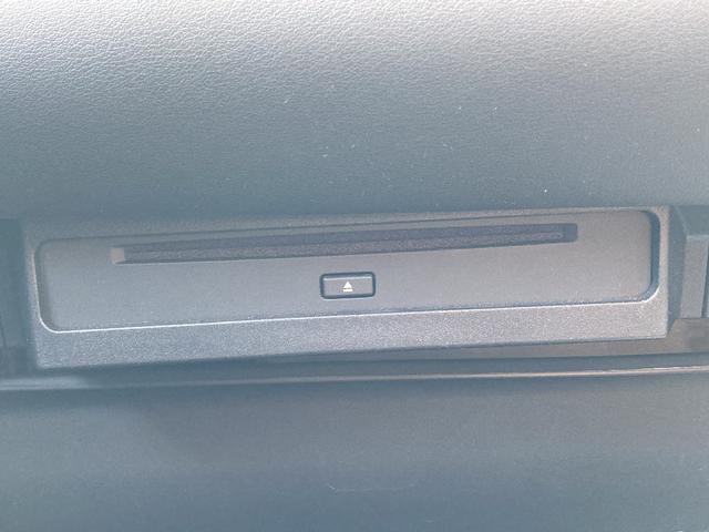 ノア ハイブリッドＳ－Ｚ　４ＷＤ　ワンオーナー　メモリーナビ　ＤＶＤ再生　Ｂｌｕｅｔｏｏｔｈ　両側電動スライド　ＥＴＣ　ＬＥＤヘッドランプ　スマートキー　キーレス　クリアランスソナー／バックソナー　シートヒーター　フルエアロ（8枚目）