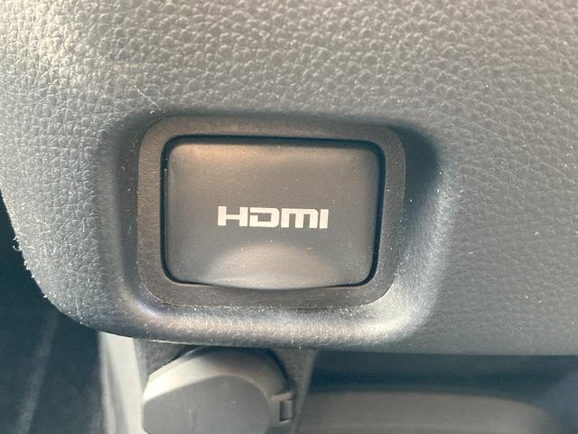 ノア ハイブリッドＳ－Ｚ　４ＷＤ　ワンオーナー　メモリーナビ　ＤＶＤ再生　Ｂｌｕｅｔｏｏｔｈ　両側電動スライド　ＥＴＣ　ＬＥＤヘッドランプ　スマートキー　キーレス　クリアランスソナー／バックソナー　シートヒーター　フルエアロ（11枚目）