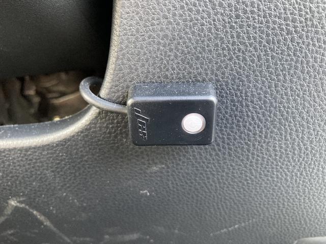 ノア ハイブリッドＳ－Ｚ　４ＷＤ　ワンオーナー　メモリーナビ　ＤＶＤ再生　Ｂｌｕｅｔｏｏｔｈ　両側電動スライド　ＥＴＣ　ＬＥＤヘッドランプ　スマートキー　キーレス　クリアランスソナー／バックソナー　シートヒーター　フルエアロ（24枚目）