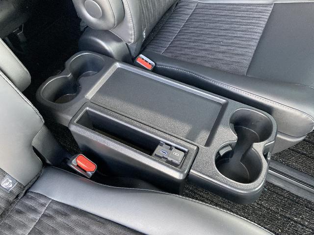 ノア ハイブリッドＳ－Ｚ　４ＷＤ　ワンオーナー　メモリーナビ　ＤＶＤ再生　Ｂｌｕｅｔｏｏｔｈ　両側電動スライド　ＥＴＣ　ＬＥＤヘッドランプ　スマートキー　キーレス　クリアランスソナー／バックソナー　シートヒーター　フルエアロ（28枚目）