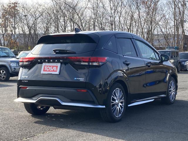 ノート オーテック　ＦＯＵＲ　Ｂｌｕｅｔｏｏｔｈ　衝突被害軽減システム　ＥＴＣ　ＬＥＤヘッドランプ　スマートキー　キーレス　オートマチックハイビーム　盗難防止装置　シートヒーター　４ＷＤ　オートライト（2枚目）