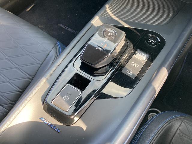 ノート オーテック　ＦＯＵＲ　Ｂｌｕｅｔｏｏｔｈ　衝突被害軽減システム　ＥＴＣ　ＬＥＤヘッドランプ　スマートキー　キーレス　オートマチックハイビーム　盗難防止装置　シートヒーター　４ＷＤ　オートライト（7枚目）