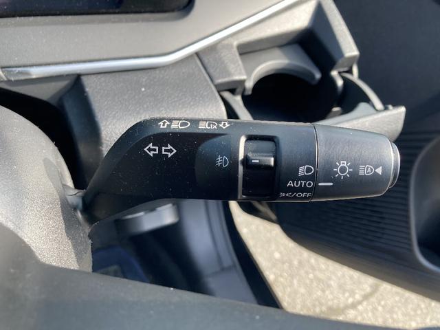 ノート オーテック　ＦＯＵＲ　Ｂｌｕｅｔｏｏｔｈ　衝突被害軽減システム　ＥＴＣ　ＬＥＤヘッドランプ　スマートキー　キーレス　オートマチックハイビーム　盗難防止装置　シートヒーター　４ＷＤ　オートライト（17枚目）