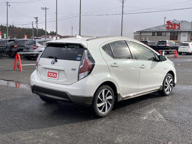 アクア Ｘ－アーバン　メモリーナビ　Ｂｌｕｅｔｏｏｔｈ　ワンセグ　バックカメラ　ＥＴＣ　スマートキー　キーレス　ミュージックサーバー（2枚目）