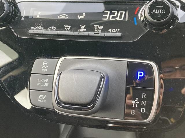 アクア Ｂ　純正ディスプレイオーディオ　Ｂｌｕｅｔｏｏｔｈ　衝突被害軽減システム　バックカメラ　ＬＥＤヘッドランプ　オートマチックハイビーム　ＵＳＢジャック　オートライト（8枚目）