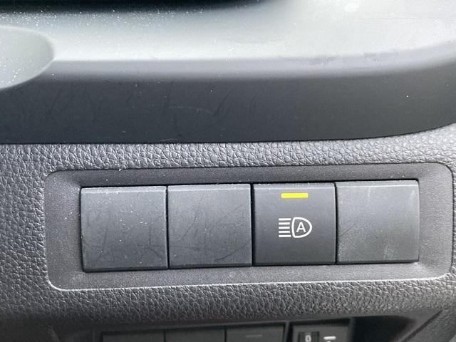 アクア Ｂ　純正ディスプレイオーディオ　Ｂｌｕｅｔｏｏｔｈ　衝突被害軽減システム　バックカメラ　ＬＥＤヘッドランプ　オートマチックハイビーム　ＵＳＢジャック　オートライト（11枚目）