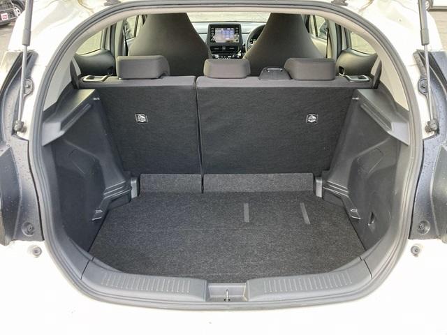 アクア Ｂ　純正ディスプレイオーディオ　Ｂｌｕｅｔｏｏｔｈ　衝突被害軽減システム　バックカメラ　ＬＥＤヘッドランプ　オートマチックハイビーム　ＵＳＢジャック　オートライト（18枚目）