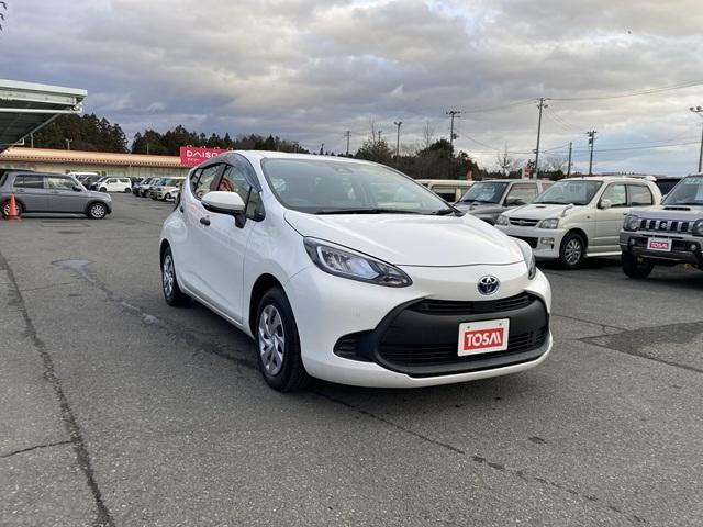 アクア Ｂ　純正ディスプレイオーディオ　Ｂｌｕｅｔｏｏｔｈ　衝突被害軽減システム　バックカメラ　ＬＥＤヘッドランプ　オートマチックハイビーム　ＵＳＢジャック　オートライト（21枚目）