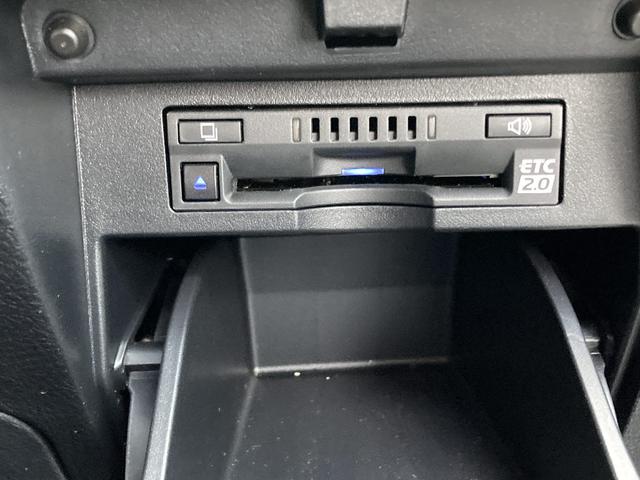アルファード ２．５Ｓ　タイプゴールドＩＩ　４ＷＤ　ワンオーナー　メモリーナビ　ＤＶＤ再生　両側電動スライド　電動リアゲート　衝突被害軽減システム　フルセグ　バックカメラ　ＥＴＣ　ＬＥＤヘッドランプ　スマートキー　キーレス　オートマチックＨＢ（12枚目）