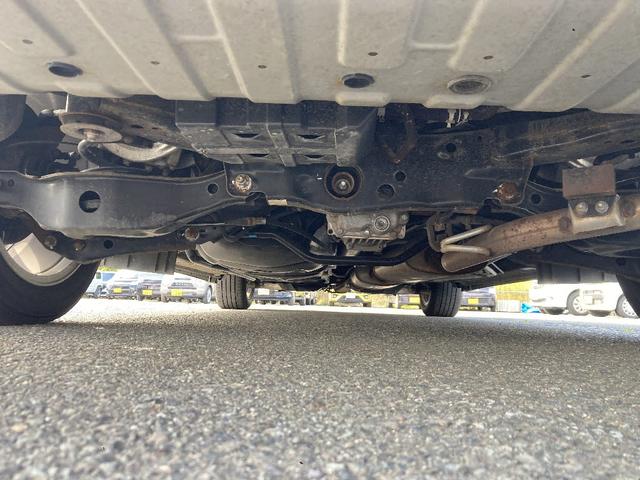 エルグランド ２５０ハイウェイスターＳ　４ＷＤ　レンタＵＰ　純正メモリーナビ　ＥＴＣ　インテリジェントキー　バックカメラ　純正１８インチアルミ　両側電動スライドドア　ＬＥＤライト　Ｆフォグ　横滑り防止　エマージェンシーブレーキ　Ｃセンサー（27枚目）