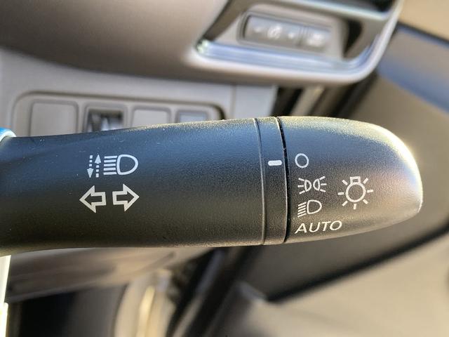 セレナ B 4WD リースUP 社外メモリーナビ 全方位カメラ CD インテリジェントキー 横滑り防止 クルーズコントロール リアオートエアコン エマージェンシーブレーキ(10枚目)