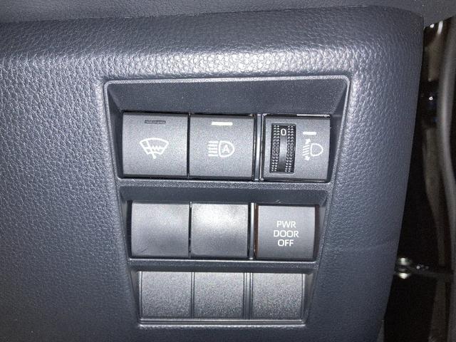 ランディ ハイブリッドG 4WD 当社仕入車輛 オーディオレス 両側電動スライドドア コーナーセンサー セーフティセンス スマートキー LEDライト 純正16インチアルミ レーダークルコン 禁煙車 保証書 寒冷地仕様(15枚目)