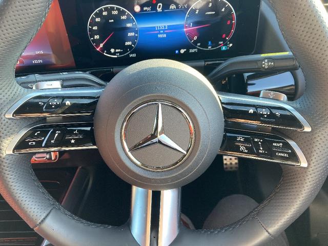 GLAクラス GLA200d 4マチック AMGラインパッケージ 4WD 当社直接買取車 10.25インチコックピットディスプレイ ワンオーナー 純正HDDナビ 全方位カメラ レザーシート パワーバックドア LEDライト ターボ クリーンディーゼル(10枚目)