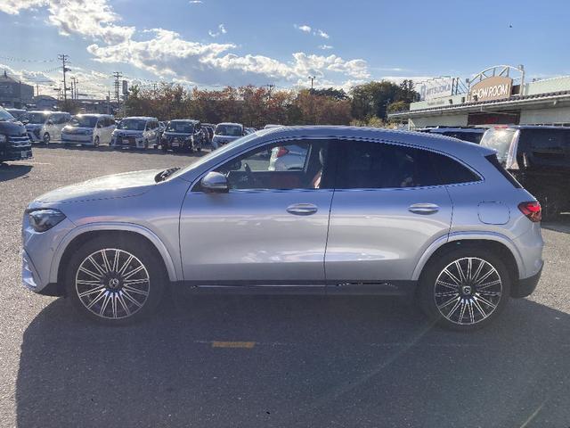GLAクラス GLA200d 4マチック AMGラインパッケージ 4WD 当社直接買取車 10.25インチコックピットディスプレイ ワンオーナー 純正HDDナビ 全方位カメラ レザーシート パワーバックドア LEDライト ターボ クリーンディーゼル(22枚目)