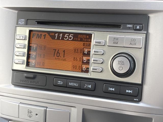 ゼストスパーク W 4WD ワンオーナー 純正Bモニター付CDデッキ スマートキー ABS HIDヘッドライト/フロントフォグ 純正14AW イモビライザー オートAC ハーフシェイドフロントガラス ドアミラーウインカー(4枚目)