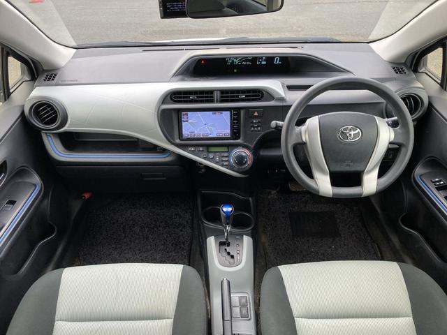 アクア S S 純正ワンセグSDナビ Bluetooth 社外15インチAW キーレス ハイブリッド ETC フォグライト(8枚目)