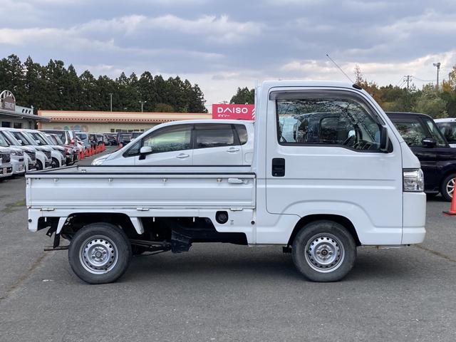 アクティトラック SDX 4WD/ラジオ/荷台ランプ/HRレベライザー/5速マニュアル/ワンオーナー記録簿Fエアバック/シガーソケット/1スピーカー/下廻り防錆施/ウレタンステアリング/パワ-ステアリング(10枚目)