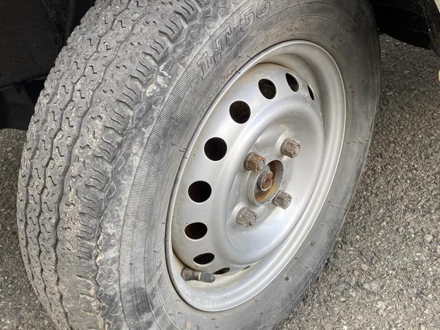 アクティトラック SDX 4WD/ラジオ/荷台ランプ/HRレベライザー/5速マニュアル/ワンオーナー記録簿Fエアバック/シガーソケット/1スピーカー/下廻り防錆施/ウレタンステアリング/パワ-ステアリング(22枚目)