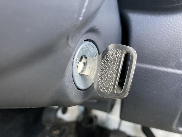 キャリイトラック KCエアコン・パワステ KC 4WD ライトレベライザー 5速マニュアル ワンオーナー(17枚目)