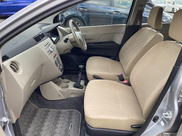 ミラ Ｘスペシャル　４ＷＤ　マニュアル５速　純正ＣＤ　　ラジオ　キーレス　ＡＢＳ　ヘッドライトレベライザ（8枚目）