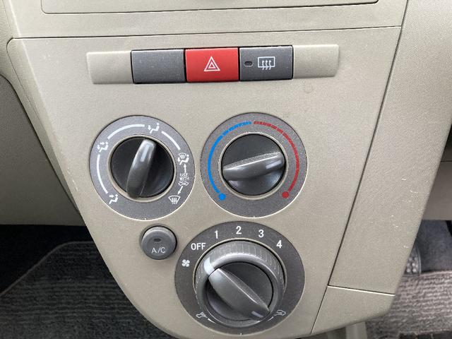 ミラ Ｘスペシャル　４ＷＤ　マニュアル５速　純正ＣＤ　　ラジオ　キーレス　ＡＢＳ　ヘッドライトレベライザ（14枚目）