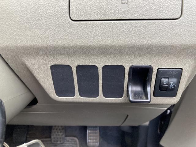 ミラ Ｘスペシャル　４ＷＤ　マニュアル５速　純正ＣＤ　　ラジオ　キーレス　ＡＢＳ　ヘッドライトレベライザ（22枚目）