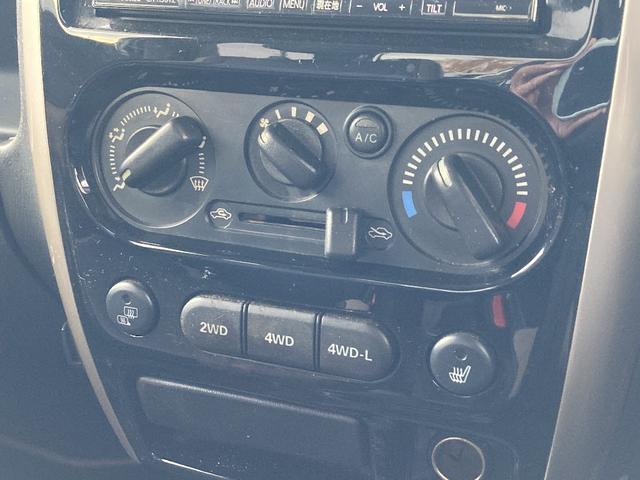 ジムニー ランドベンチャー 4WD ターボ 5速マニュアル ストラーダSDナビフルセグDVD再生B-T接続 モンスタースポーツマフラー 社外サス HIDライト 純正アルミ シートヒーター(7枚目)