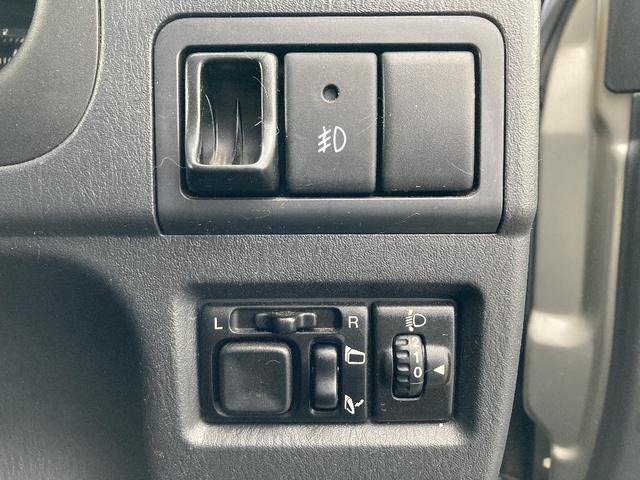 ジムニー ランドベンチャー 4WD ターボ 5速マニュアル ストラーダSDナビフルセグDVD再生B-T接続 モンスタースポーツマフラー 社外サス HIDライト 純正アルミ シートヒーター(15枚目)