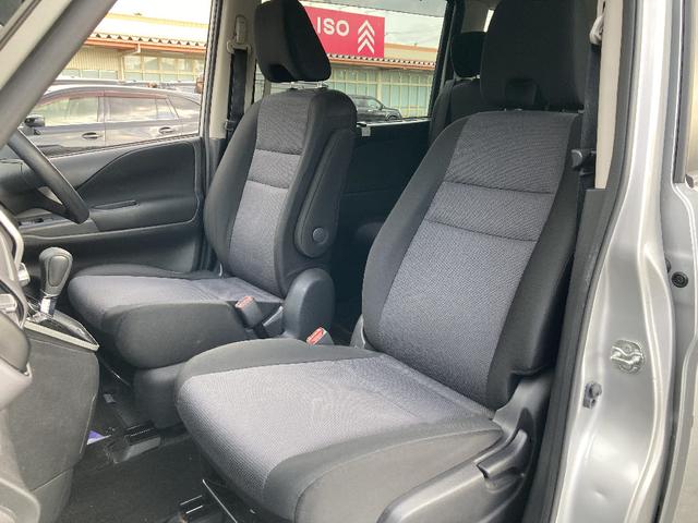 セレナ 　４ＷＤ　Ｂ　クルーズコントロール　純正アルミ　リアオートエアコン　リアオートエアコン　３列目ヒーターダクト　４ＳＰＫ　標識探知機能　踏み間違い防止　車線逸脱警報　エマージェンシーブレーキ（27枚目）