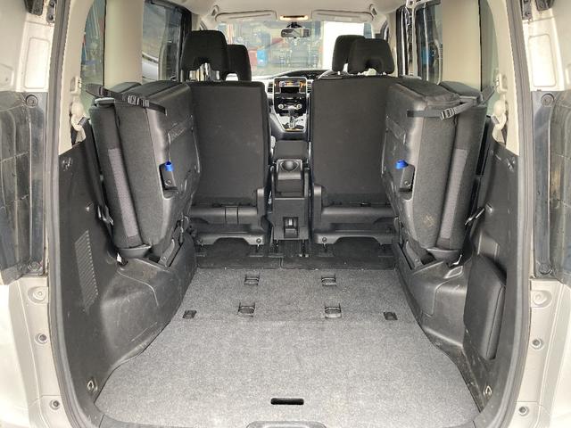 セレナ 　４ＷＤ　Ｂ　クルーズコントロール　純正アルミ　リアオートエアコン　リアオートエアコン　３列目ヒーターダクト　４ＳＰＫ　標識探知機能　踏み間違い防止　車線逸脱警報　エマージェンシーブレーキ（33枚目）