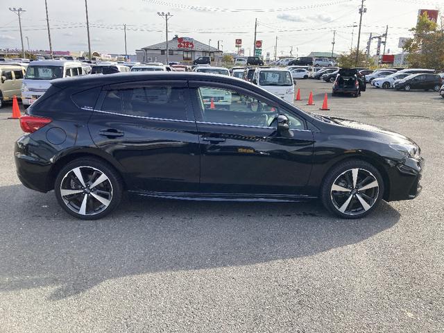 インプレッサスポーツ ２．０ｉ－Ｓアイサイト　４ＷＤ　ストラーダＳＤナビフルセグＤＶＤ再生Ｂ－Ｔ接続　ＬＥＤオートライトフォグ／サイドエアバック／純正アルミ　アドバンスドセーフティパッケージ／ＡＡＣ　ＥＴＣ／Ｐシート／革巻きステアリング／ＶＳＡ（11枚目）