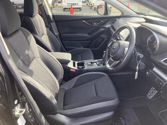 インプレッサスポーツ ２．０ｉ－Ｓアイサイト　４ＷＤ　ストラーダＳＤナビフルセグＤＶＤ再生Ｂ－Ｔ接続　ＬＥＤオートライトフォグ／サイドエアバック／純正アルミ　アドバンスドセーフティパッケージ／ＡＡＣ　ＥＴＣ／Ｐシート／革巻きステアリング／ＶＳＡ（28枚目）