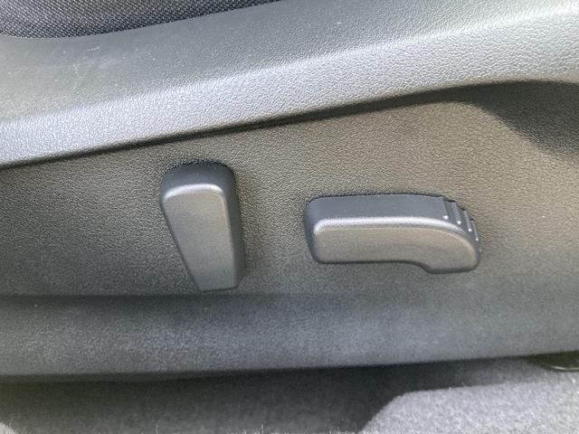 インプレッサスポーツ ２．０ｉ－Ｓアイサイト　４ＷＤ　ストラーダＳＤナビフルセグＤＶＤ再生Ｂ－Ｔ接続　ＬＥＤオートライトフォグ／サイドエアバック／純正アルミ　アドバンスドセーフティパッケージ／ＡＡＣ　ＥＴＣ／Ｐシート／革巻きステアリング／ＶＳＡ（35枚目）