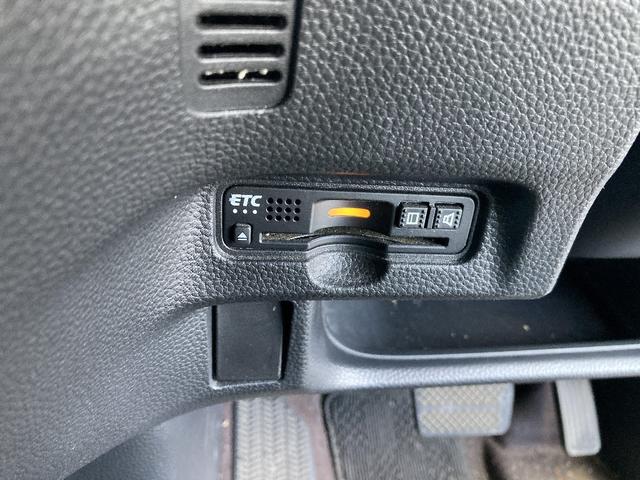 N-BOXカスタム G・Lホンダセンシング 純正フルセグSDナビ CD/DVD/BT可能 Bカメラ スマートキー/プッシュスタート Aストップ ホンダセンシング 片側パワースライド ETC 横滑り防止 LEDオートライト フロントフォグ(15枚目)