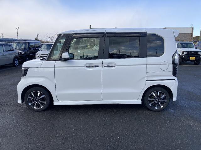 N-BOXカスタム G・Lホンダセンシング 純正フルセグSDナビ CD/DVD/BT可能 Bカメラ スマートキー/プッシュスタート Aストップ ホンダセンシング 片側パワースライド ETC 横滑り防止 LEDオートライト フロントフォグ(25枚目)