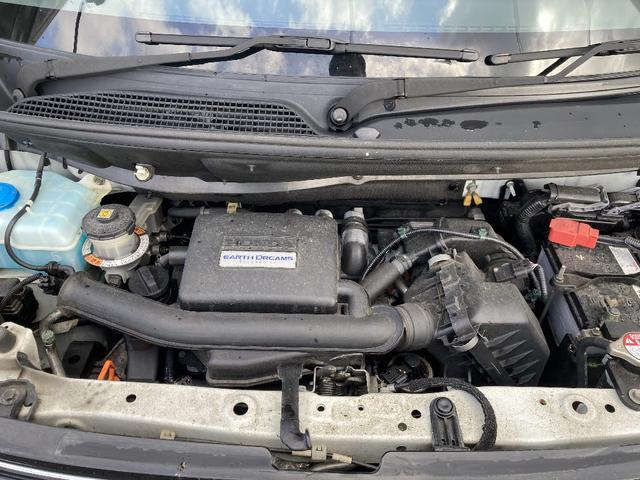 N-BOXカスタム G・Lホンダセンシング 純正フルセグSDナビ CD/DVD/BT可能 Bカメラ スマートキー/プッシュスタート Aストップ ホンダセンシング 片側パワースライド ETC 横滑り防止 LEDオートライト フロントフォグ(27枚目)