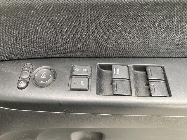 Ｎ－ＢＯＸカスタム Ｇ　ＳＳパッケージ　４ＷＤ　パナソニック製９インチフルセグＳＤナビ　Ｂカメラ　スマートキープッシュスタート　ステアリングスイッチ　片側パワースライド　ＨＩＤオートライト　Ｆフォグ　横滑り防止　社外ミラー型ドラレコ　ＥＴＣ（29枚目）