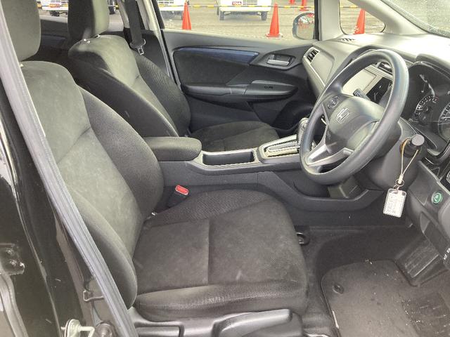 シャトル Ｇ　ギャザーズ９インチフルセグナビ　ＤＶＤ／Ｂ－Ｔ　Ｂカメラ　スマートキー／プッシュスタート　Ａストップ　アイドリングストップ　横滑り防止　ＥＴＣ　ＬＥＤオートライト　フロントフォグ　社外１５インチＡ（7枚目）