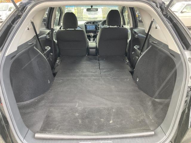 シャトル Ｇ　ギャザーズ９インチフルセグナビ　ＤＶＤ／Ｂ－Ｔ　Ｂカメラ　スマートキー／プッシュスタート　Ａストップ　アイドリングストップ　横滑り防止　ＥＴＣ　ＬＥＤオートライト　フロントフォグ　社外１５インチＡ（12枚目）