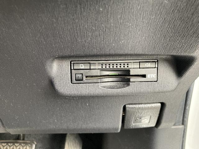 プリウス Gツーリングセレクション LEDヘッドライト 純正17インチアルミホイール パワーシート コーナーセンサー クルーズコントロール バックモニター ドライブレコーダー ETC ステアリングリモコン(15枚目)