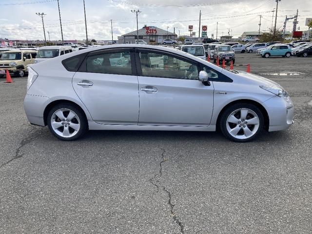 プリウス Gツーリングセレクション LEDヘッドライト 純正17インチアルミホイール パワーシート コーナーセンサー クルーズコントロール バックモニター ドライブレコーダー ETC ステアリングリモコン(17枚目)