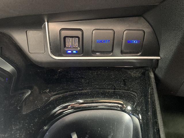 C-HR G 純正18インチアルミ ハーフレザーシート ETC ナノイーデュアルAC 前席シートヒーター 本革ステアリング バックモニター USBソケット ドライブレコーダー クルーズコントロール オートハイビーム(8枚目)