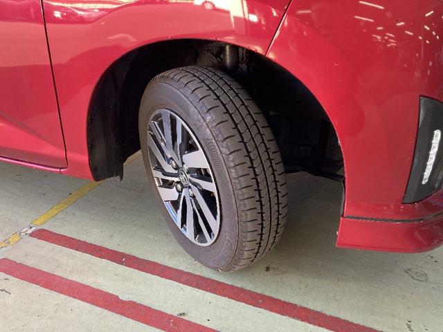 ルーミー カスタムＧ　Ｓ　パナソニック製フルセグＳＤナビ　ＢＴ／ＤＶＤ可　Ｂカメラ　スマートキー／プッシュＳ　革巻きステア　スマートアシスト　両側パワースライド　ＬＥＤライト　オートライト　フロントフォグ　寒冷地仕様（26枚目）