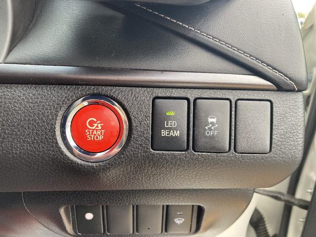 ハリアー エレガンス　Ｇ’ｓ　４ＷＤ　純正９インチＳＤナビ　ムーンルーフ　寒冷地仕様　フルセグ　ＤＶＤ再生　ＬＥＤライト　専用１９インチアルミ　スマートキー　バックカメラ　専用エアロ　ワンオーナー（8枚目）