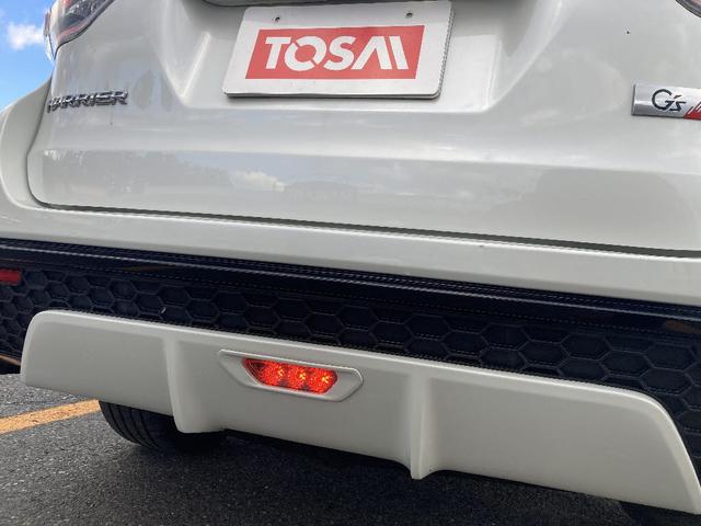 ハリアー エレガンス　Ｇ’ｓ　４ＷＤ　純正９インチＳＤナビ　ムーンルーフ　寒冷地仕様　フルセグ　ＤＶＤ再生　ＬＥＤライト　専用１９インチアルミ　スマートキー　バックカメラ　専用エアロ　ワンオーナー（24枚目）