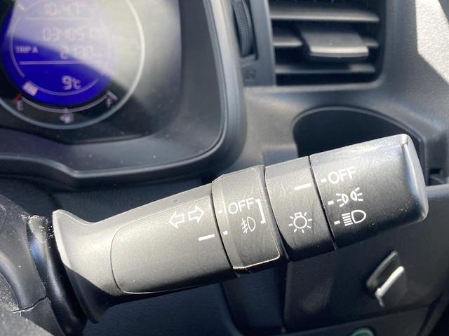 フィット 13G・F 4WD 純正SDナビ フルセグ バックカメラ DVD再生 横滑り防止 社外15インチアルミ スマートキー ETC オートリトラミラー ステアリングリモコン(32枚目)