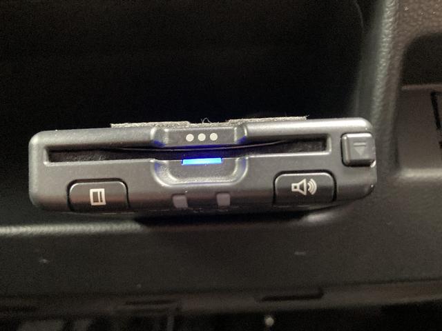 ワゴンＲ ハイブリッドＦＺ　デュアルカメラブレーキサポート　社外７インチＳＤナビ　ＴＶキャンセラー　パーキングソナー　純正１４ＡＷ　運転席シートヒーター　オートエアコン　ＣＶＴ　本革巻ステアリング（10枚目）