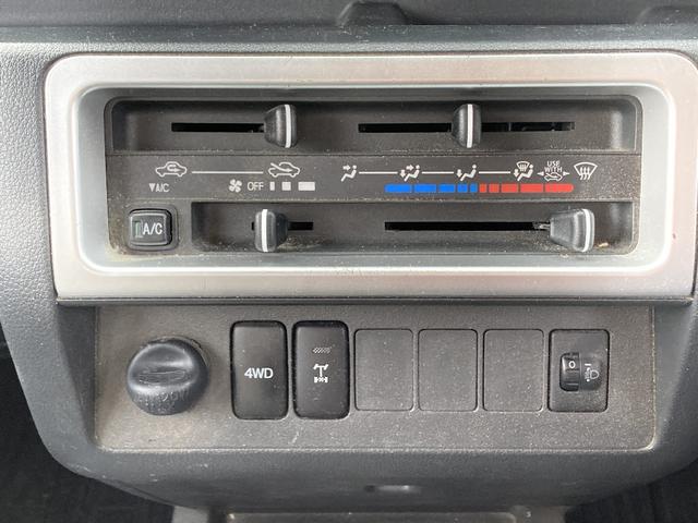 ハイゼットトラック スタンダード　農用スペシャル　４ＷＤ　スタンダード農用スペシャル　１オーナー車　スーパーデフロック　リア４枚リーフスプリング　エアコン　スピーカー内蔵ＡＭ／ＦＭラジオ　１オーナー　大型荷台作業灯　エアバッグ　選べるカラーパック（18枚目）